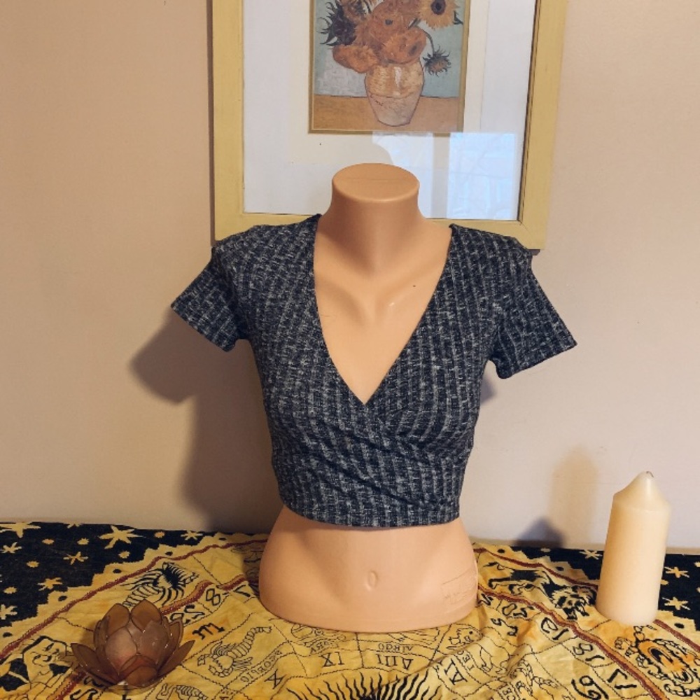 F21 Low Cut Ribbed Going Out Crop Top